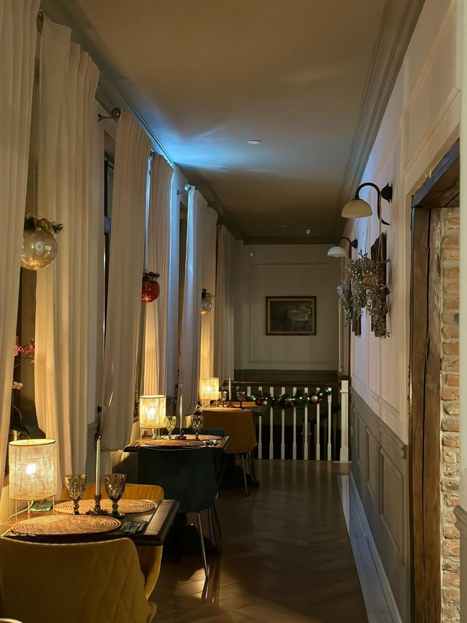 La Fontaine Hotel Хунедоара Екстериор снимка