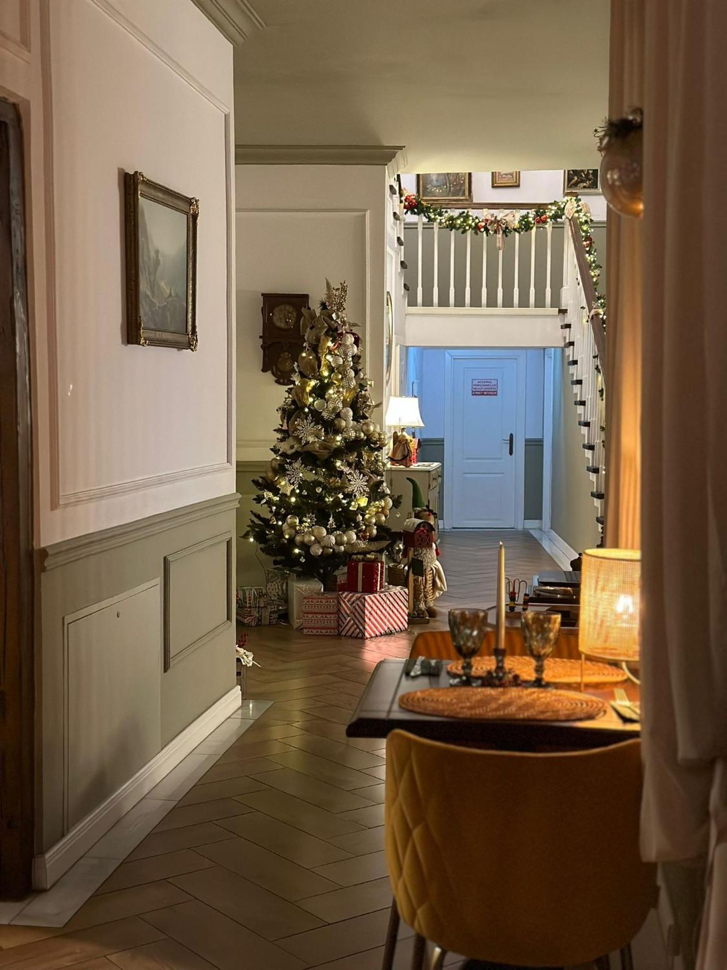 La Fontaine Hotel Хунедоара Екстериор снимка